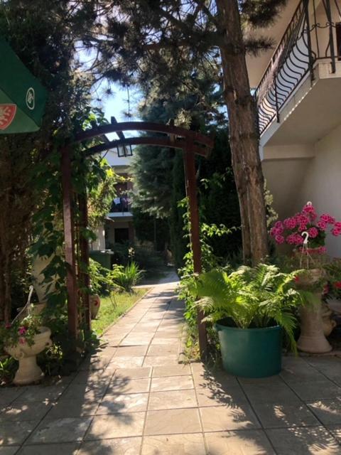 维纳斯 Suzana Garden酒店 外观 照片